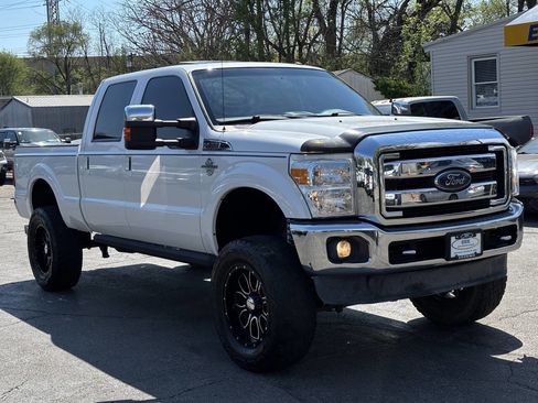 Used 2015 Ford F350 Lariat w/ Lariat Chrome Package image 2