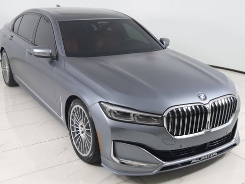 Used 2022 BMW ALPINA B7 xDrive w/ Luxury Rear Seating Package image 80