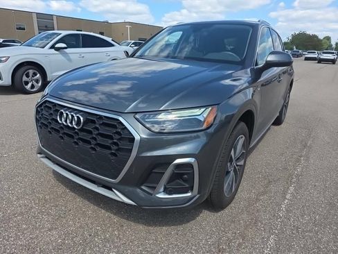 Certified 2023 Audi Q5 2.0T Premium w/ Convenience Package AWD/4WD image 10