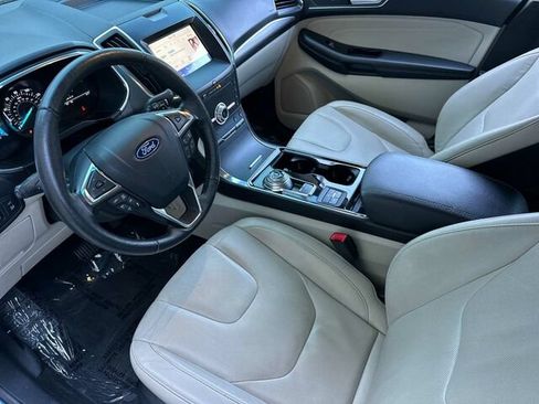 Used 2020 Ford Edge Titanium w/ Equipment Group 301A AWD/4WD image 10