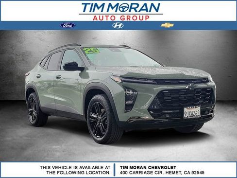 Certified 2025 Chevrolet Trax ACTIV w/ Driver Confidence Package FWD image 1