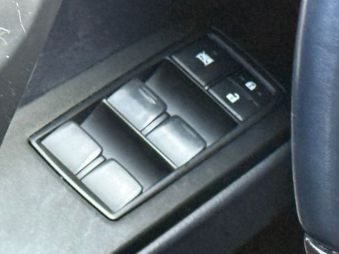 Used 2023 Lexus GX 460 Premium image 35