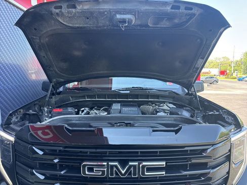 Used 2024 GMC Sierra 1500 Elevation w/ X31 Off-Road Package AWD/4WD image 19