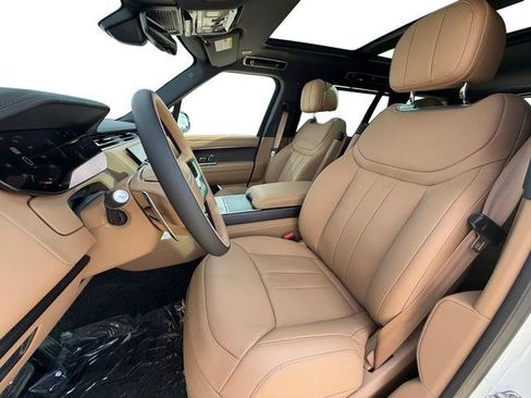New 2026 Land Rover Range Rover Long Wheelbase SE AWD/4WD image 10