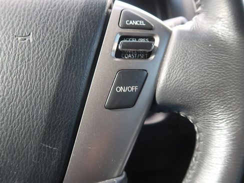 Used 2015 Nissan Armada SL image 41