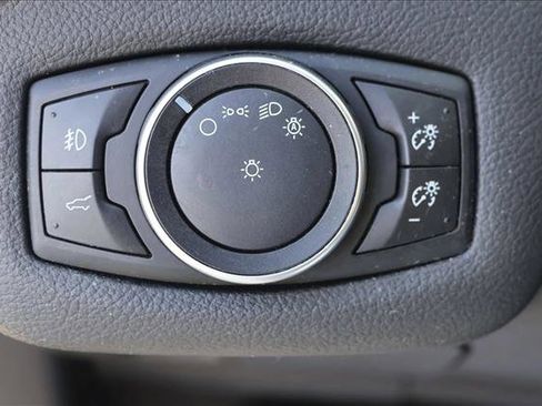 Used 2017 Ford Escape SE w/ Equipment Group 201A AWD/4WD image 13