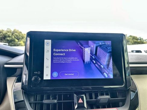 Used 2026 Toyota Corolla LE image 20