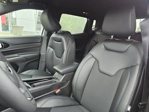 New 2026 Jeep Compass Latitude image 23