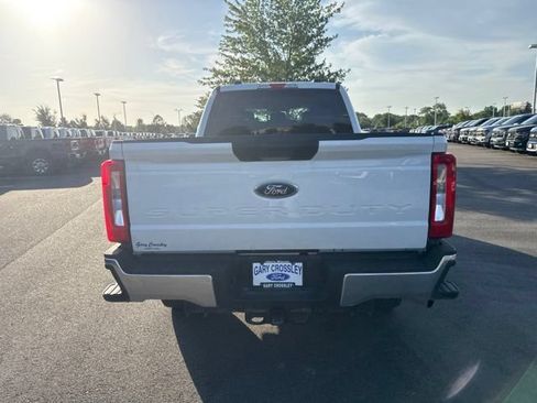 Used 2024 Ford F350 XLT AWD/4WD image 5