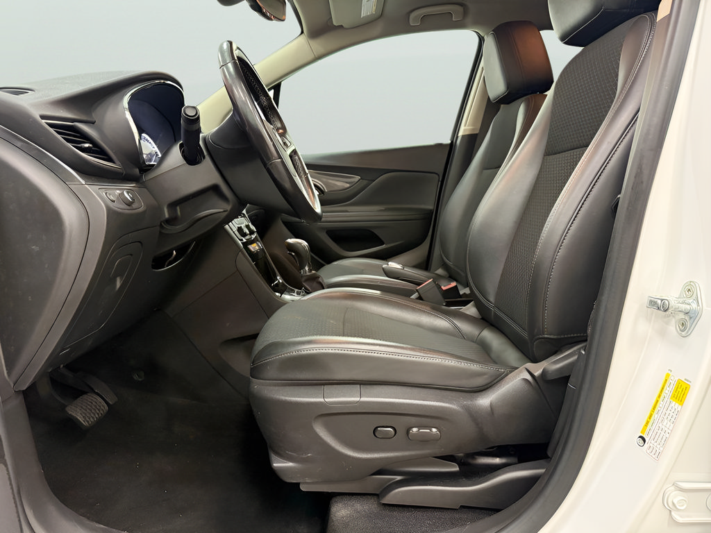 Used 2022 Buick Encore Preferred w/ Safety Package AWD/4WD image 12
