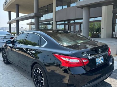 Used 2017 Nissan Altima 2.5 S FWD image 7