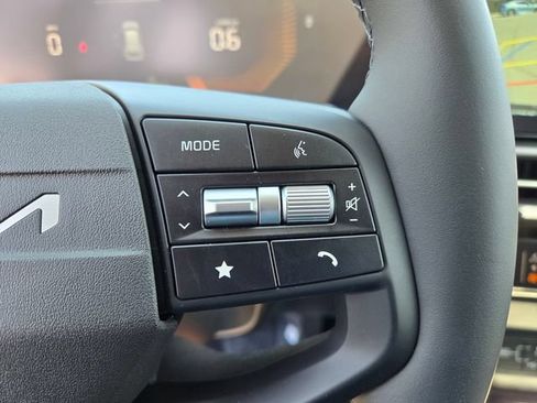 New 2026 Kia Sportage EX FWD image 12