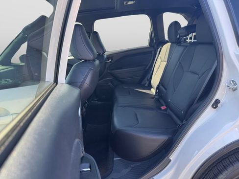 Used 2026 Subaru Forester Limited AWD/4WD image 13