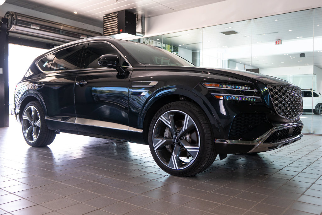 Used 2025 Genesis GV80 2.5T Prestige AWD/4WD image 1