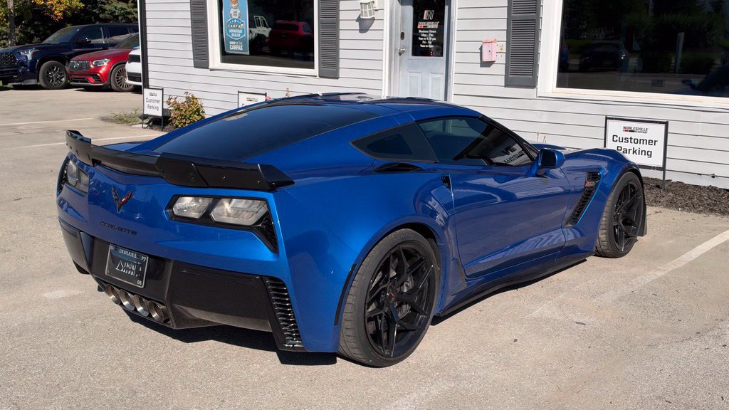 Used 2015 Chevrolet Corvette Z06 w/ 3LZ Preferred Equipment Group RWD image 5