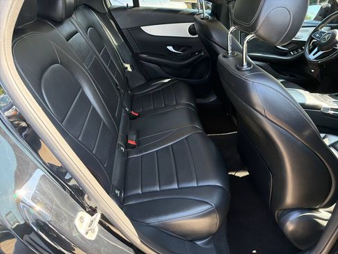 Used 2022 Mercedes-Benz GLC 300 w/ Premium Package Lite image 15