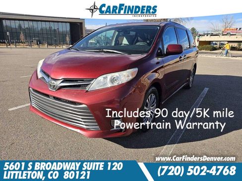 Used 2018 Toyota Sienna XLE image 1