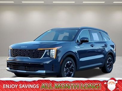 Used 2025 Kia Sorento S w/ Panoramic Sunroof Package