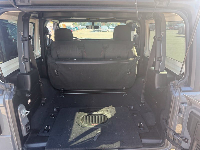 Used 2020 Jeep Wrangler Rubicon AWD/4WD image 4