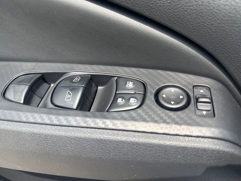 New 2026 Nissan Altima 2.5 SR FWD image 13
