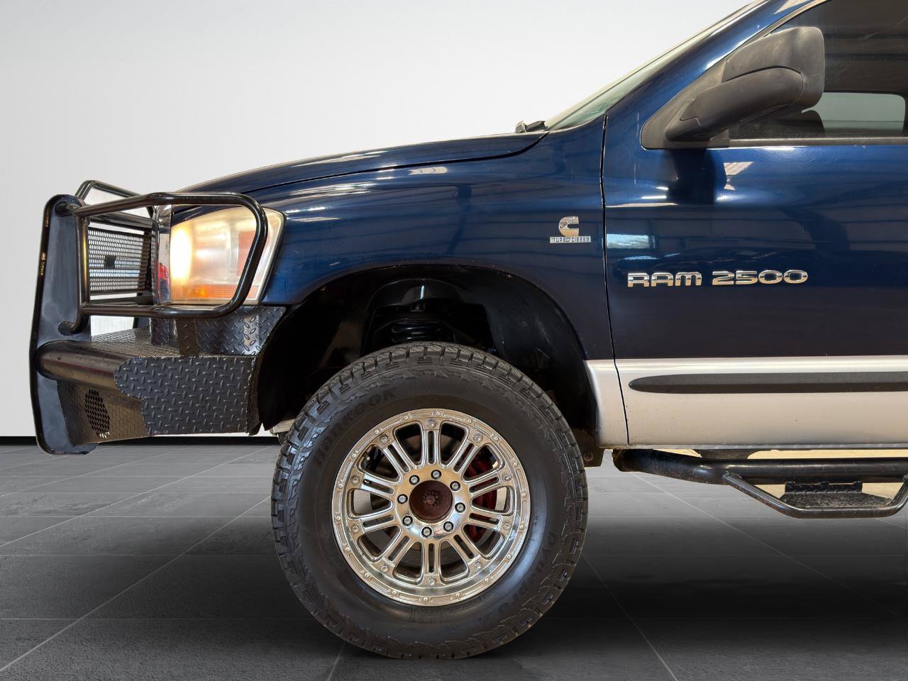 Used 2006 Dodge Ram 2500 Truck SLT AWD/4WD image 3