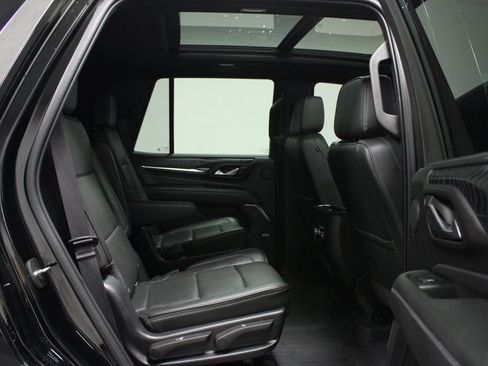 Used 2022 GMC Yukon Denali AWD/4WD image 16