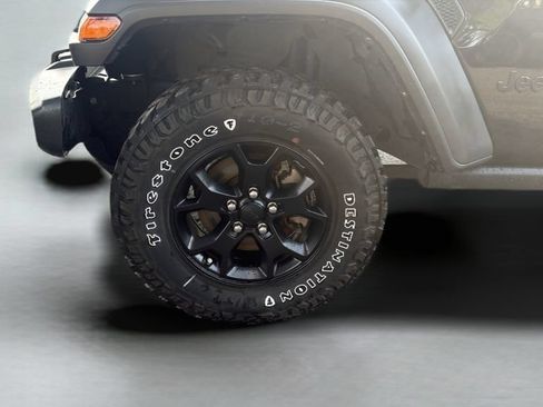 Used 2021 Jeep Wrangler Sport AWD/4WD image 23