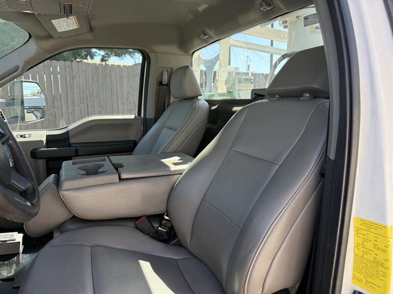 Used 2022 Ford F450 XL w/ Power Equipment Group RWD image 3