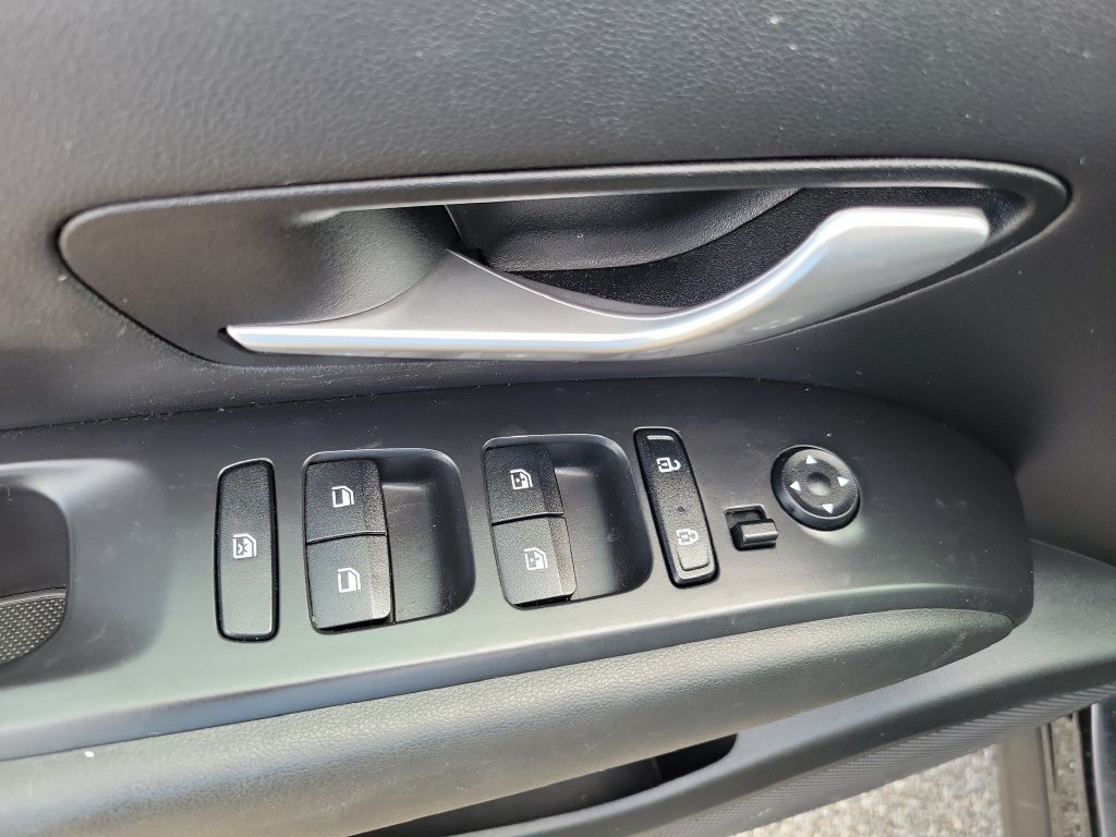 Used 2023 Hyundai Santa Cruz SEL Premium AWD/4WD image 33