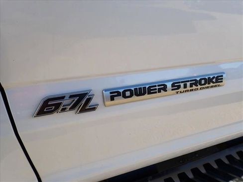 Used 2019 Ford F250 Lariat w/ Lariat Value Package image 8