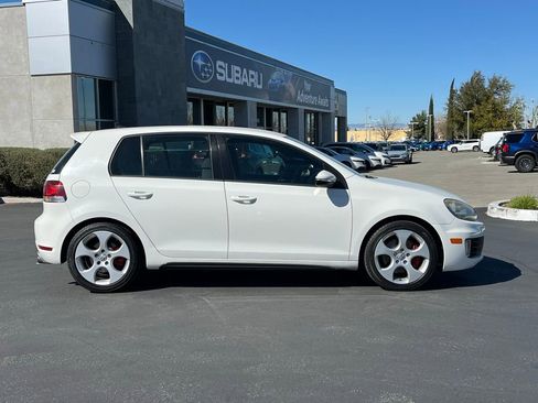 Used 2010 Volkswagen GTI 4-Door image 6