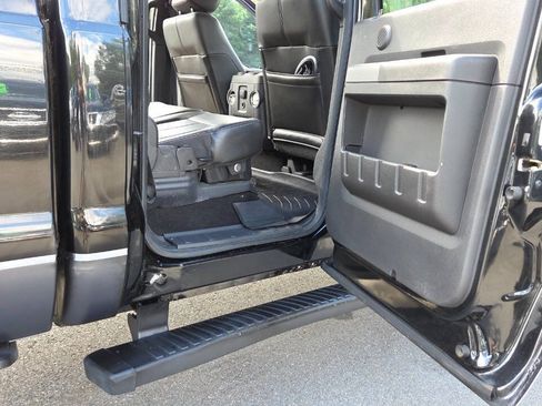 Used 2012 Ford F250 Lariat w/ Lariat Ultimate Pkg AWD/4WD image 47