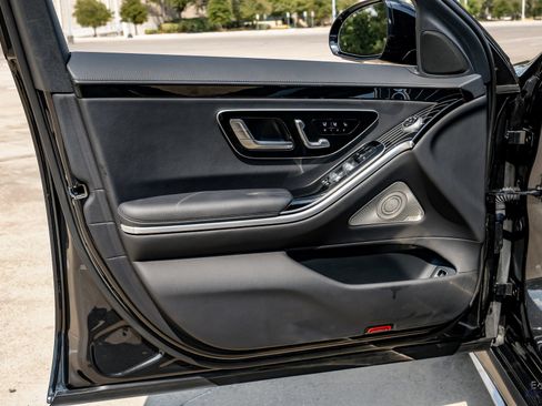 Used 2023 Mercedes-Benz S 580 4MATIC Sedan w/ AMG Line image 71