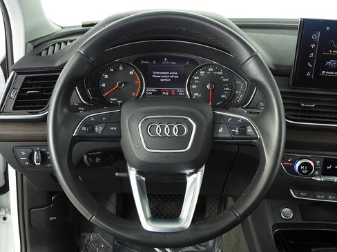Used 2023 Audi Q5 2.0T Premium w/ Convenience Package image 27
