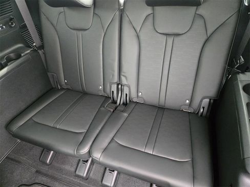 New 2026 Kia Sorento SX image 21