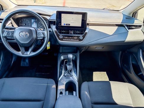 Used 2024 Toyota Corolla LE FWD image 11