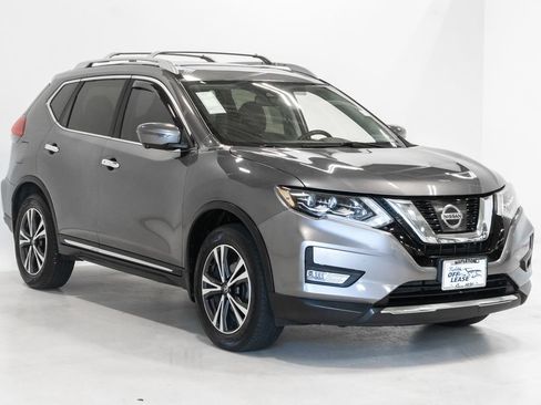 Used 2017 Nissan Rogue SL w/ SL Premium Package AWD/4WD image 6