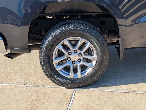 Certified 2023 Chevrolet Silverado 1500 LT AWD/4WD image 5