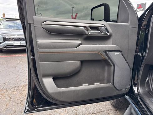 Used 2024 GMC Sierra 2500 AT4 w/ AT4 Preferred Package image 10