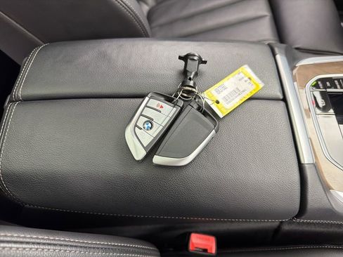 Used 2022 BMW X5 xDrive40i w/ Premium Package image 36