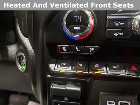 Used 2021 GMC Sierra 1500 AT4 w/ AT4 Value Package image 4