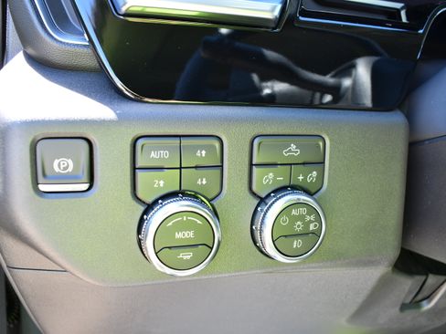 New 2026 GMC Sierra 1500 Elevation AWD/4WD image 16