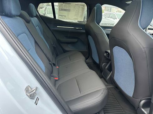 New 2026 Volvo EX30 Plus image 12