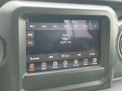 Used 2022 Jeep Wrangler Unlimited Sport AWD/4WD image 35