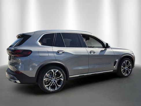 Certified 2026 BMW X5 xDrive50e AWD/4WD image 7