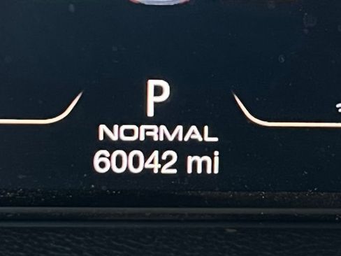 Used 2022 Maserati Levante GT image 23