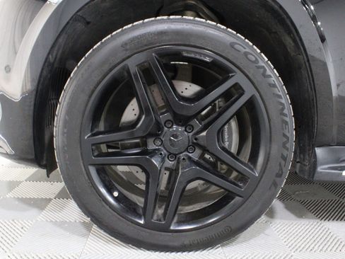 Used 2018 Mercedes-Benz GLS 550 4MATIC image 35