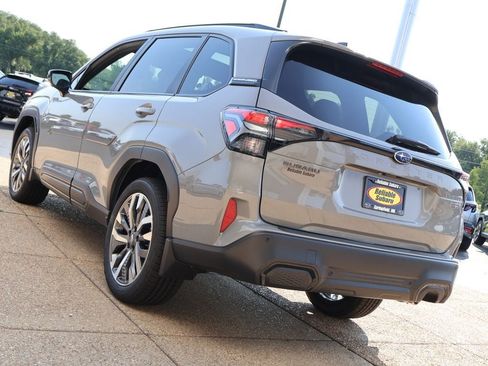 New 2026 Subaru Forester Touring AWD/4WD image 4