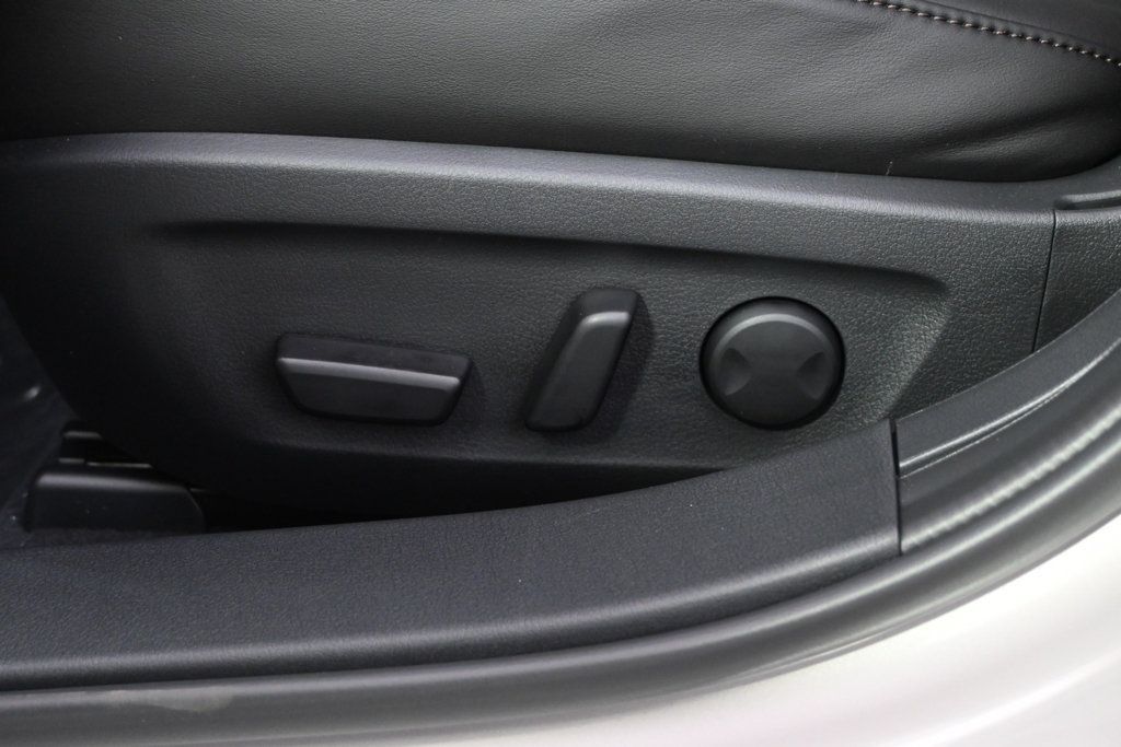New 2026 MAZDA MAZDA3 2.5 S Hatchback w/ Premium Pkg FWD image 14