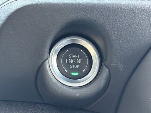 Used 2025 Chevrolet Tahoe LT AWD/4WD image 36